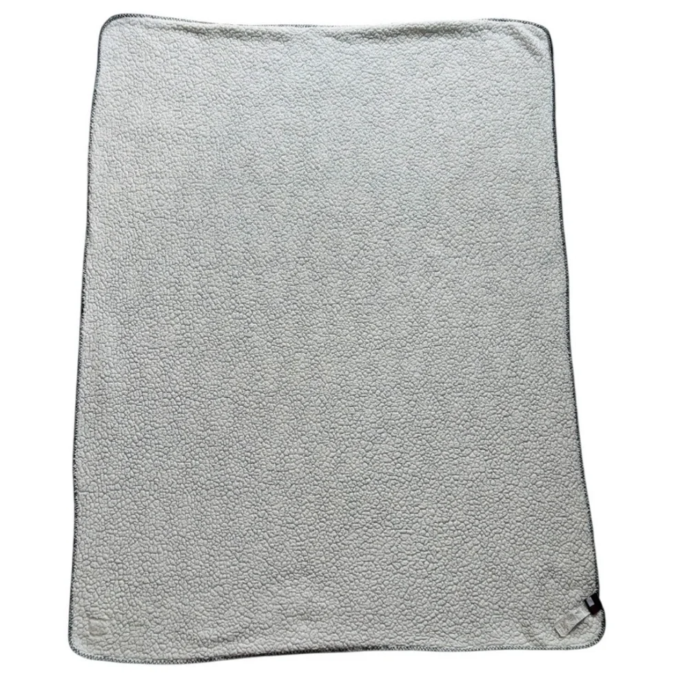 Tommy Hilfiger Green and White All Over Christmas Tree Pattern 48x62 Blanket